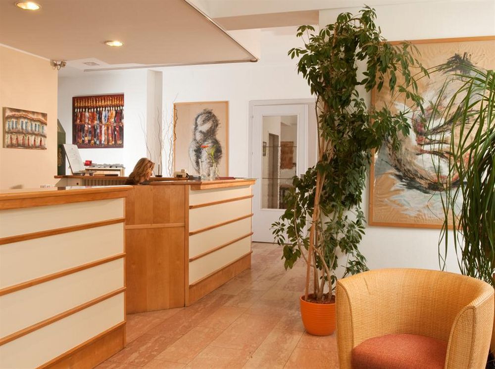 Hotel Geyer Клагенфурт Екстериор снимка