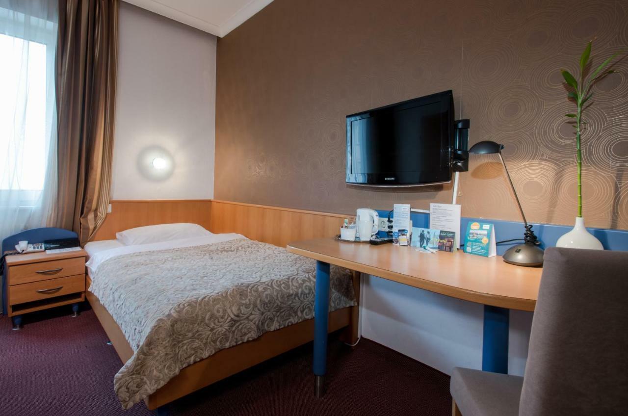 Hotel Geyer Клагенфурт Екстериор снимка